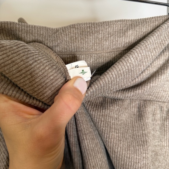 NWOT Halara ribbed high waisted wide leg lounge pants size large taupe - Picture 9 of 13